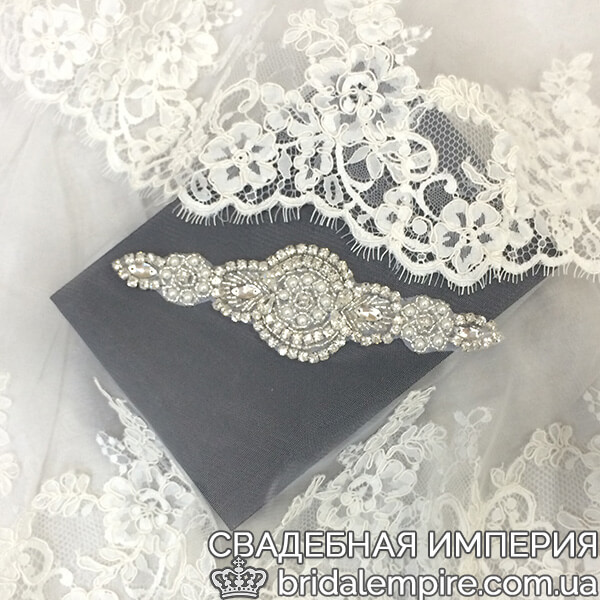 Аплікація для весільного плаття з каменів і перлів 033017