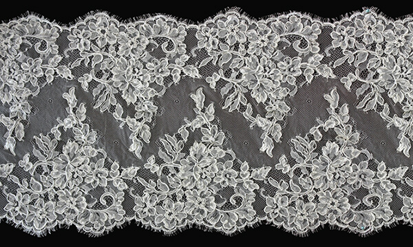 Lace Trim Border wide without beads